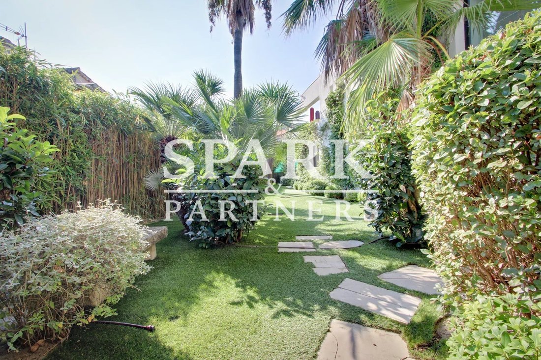 Villa in Zone Ouest Urbaine, Saint-Tropez, France 3 - 11675086