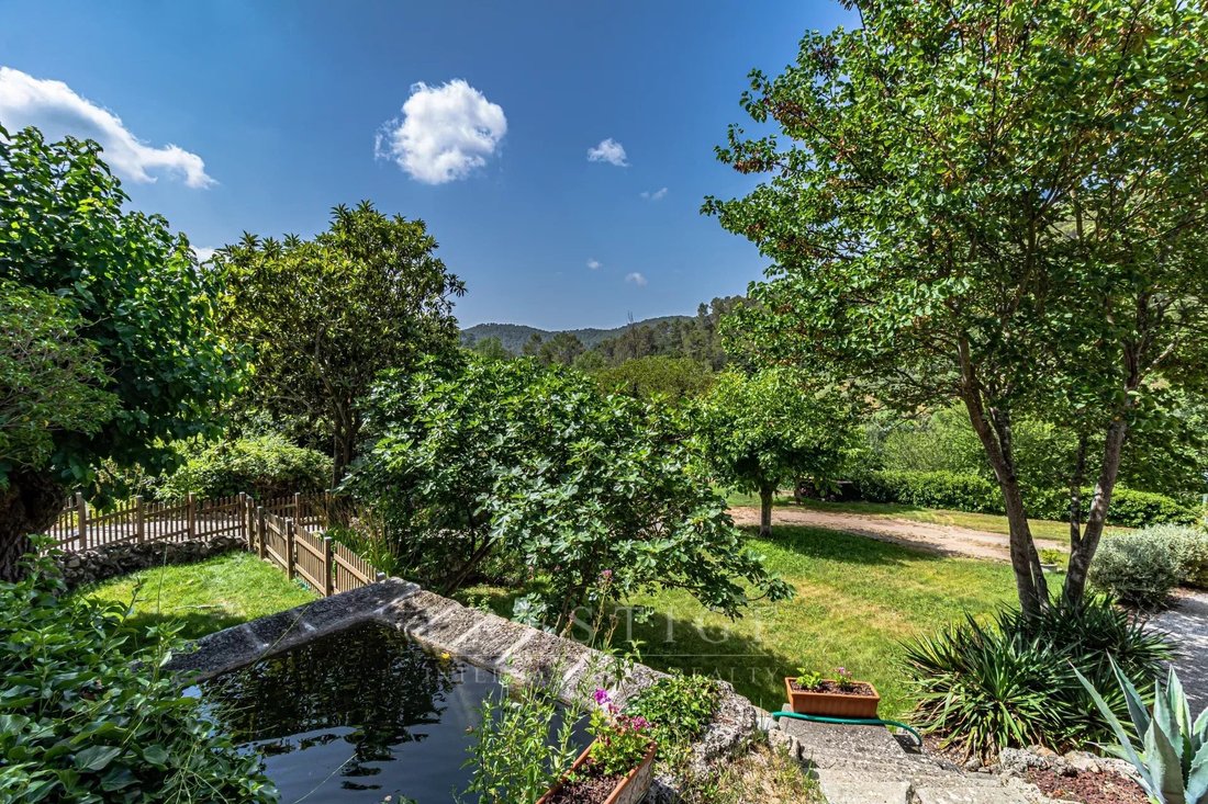 House in Bargemon, Provence-Alpes-Côte d'Azur, France 4 - 14966636
