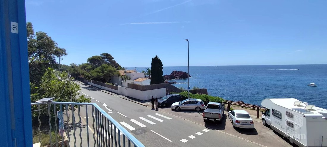 Le Dramont-Agay-Anthéor-Le Trayas, Saint-Raphaël, France 4 - 14966664