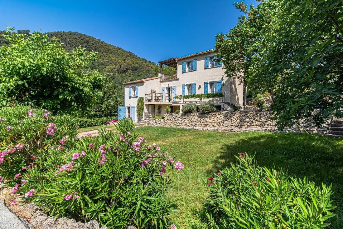 House in Bargemon, Provence-Alpes-Côte d'Azur, France 3 - 14966636