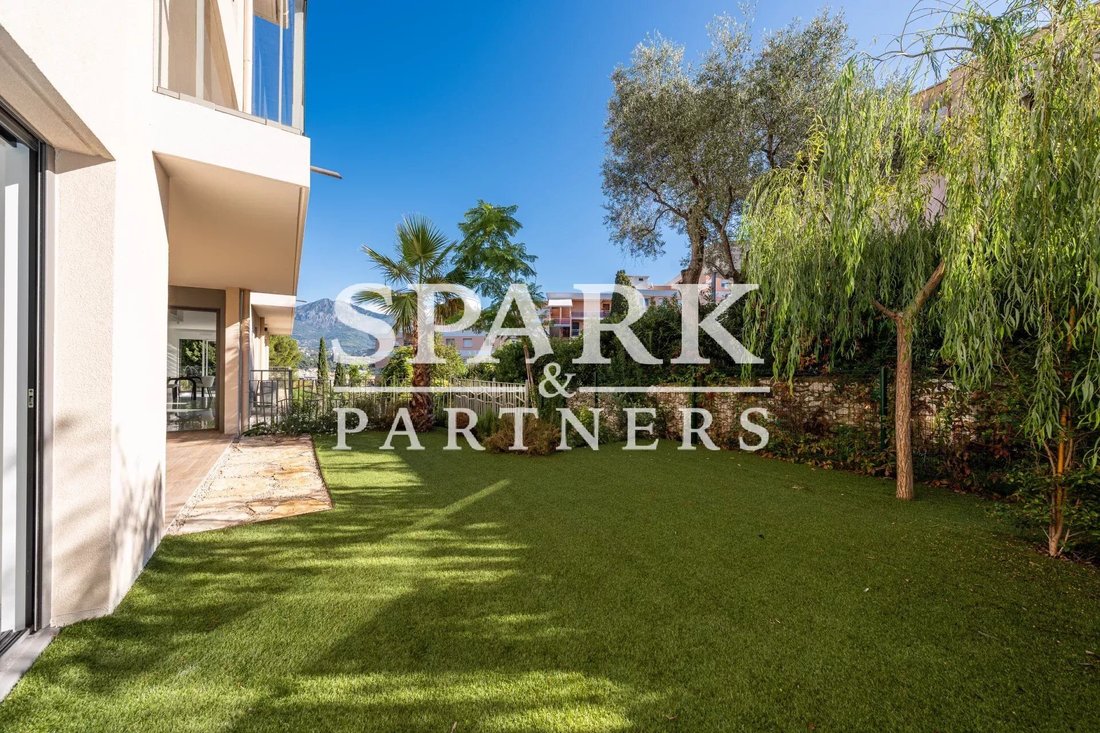 Apartment in Cap Martin, Roquebrune-Cap-Martin, France 1 - 14967838
