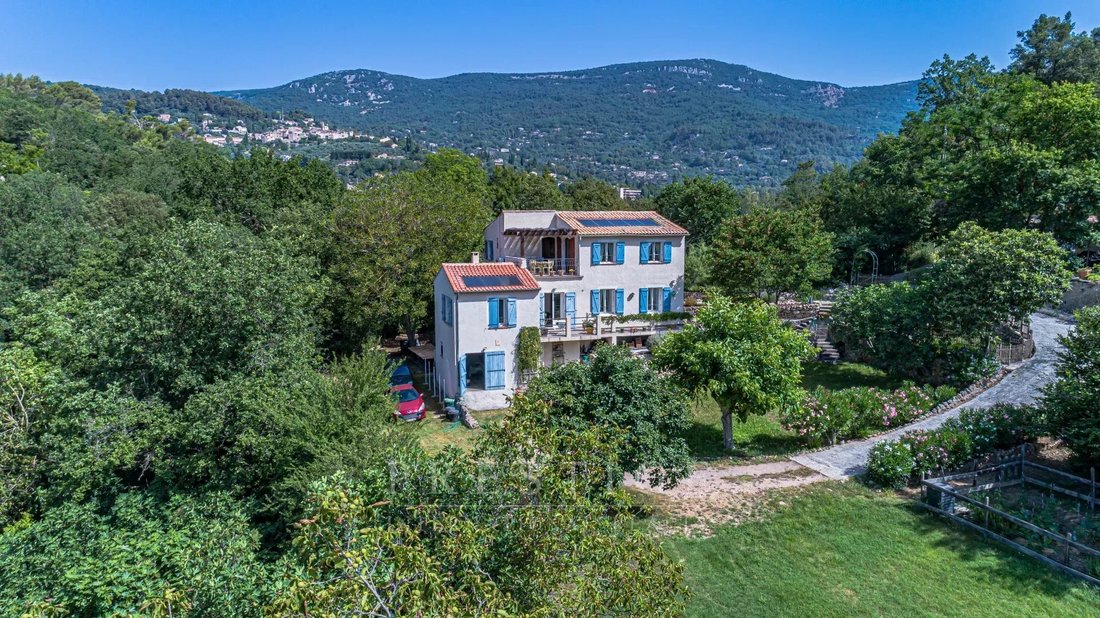 House in Bargemon, Provence-Alpes-Côte d'Azur, France 2 - 14966636