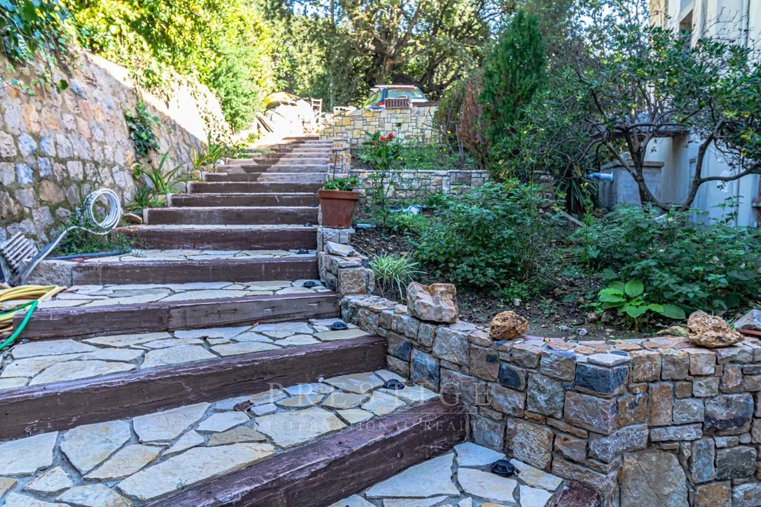 House in Grasse, Provence-Alpes-Côte d'Azur, France 5 - 14966653