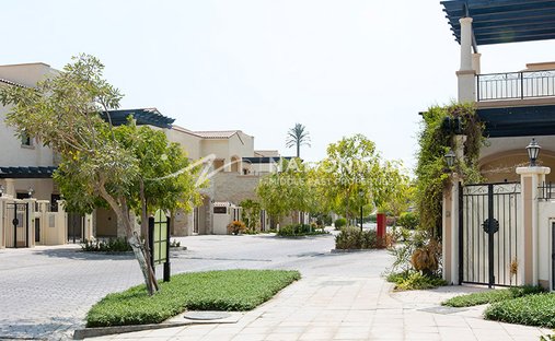 House in Abu Dhabi, Abu Dhabi, United Arab Emirates 1