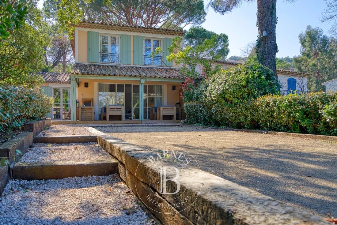 House in Grimaud, Provence-Alpes-Côte d'Azur, France 2 - 14966748