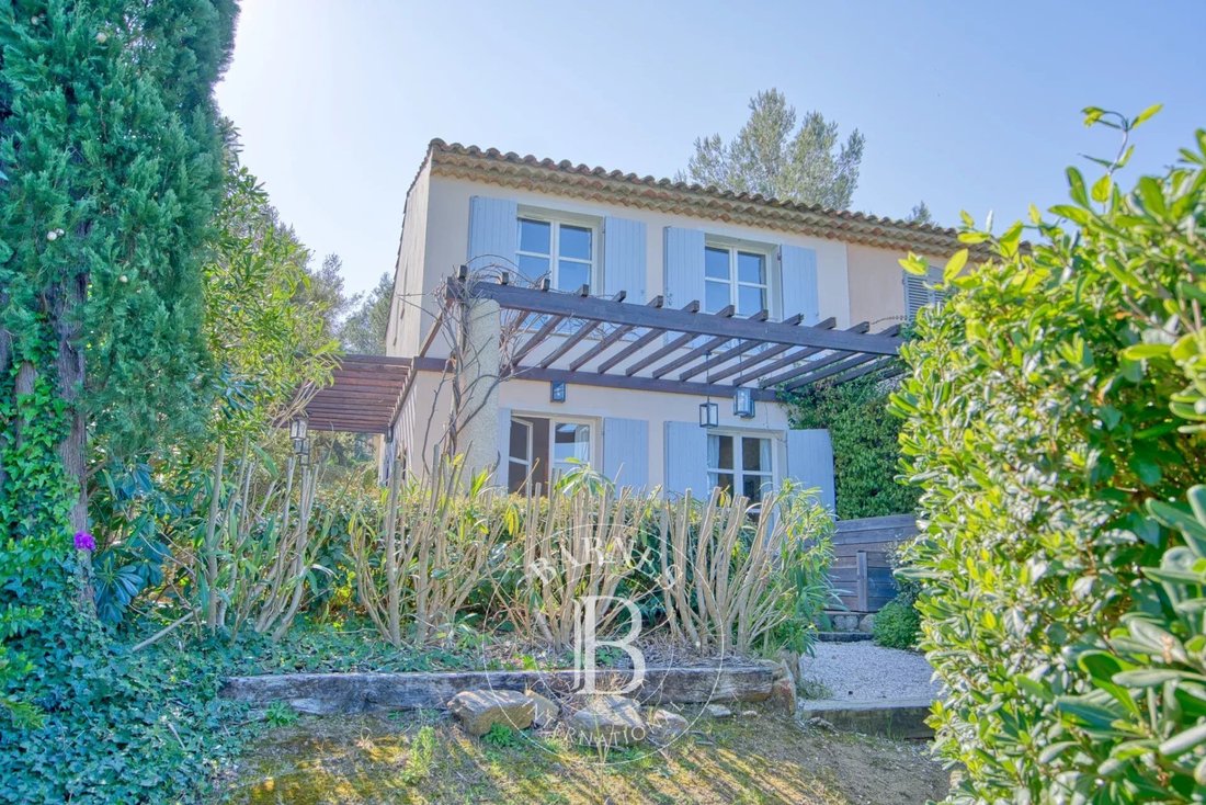 Casa a Grimaud, Provenza-Alpi-Costa Azzurra, Francia 2 - 14966750