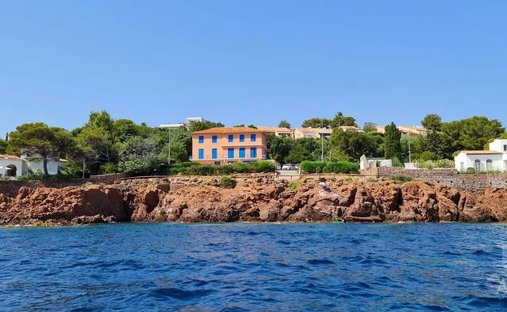 Le Dramont-Agay-Anthéor-Le Trayas, Saint-Raphaël, France 1