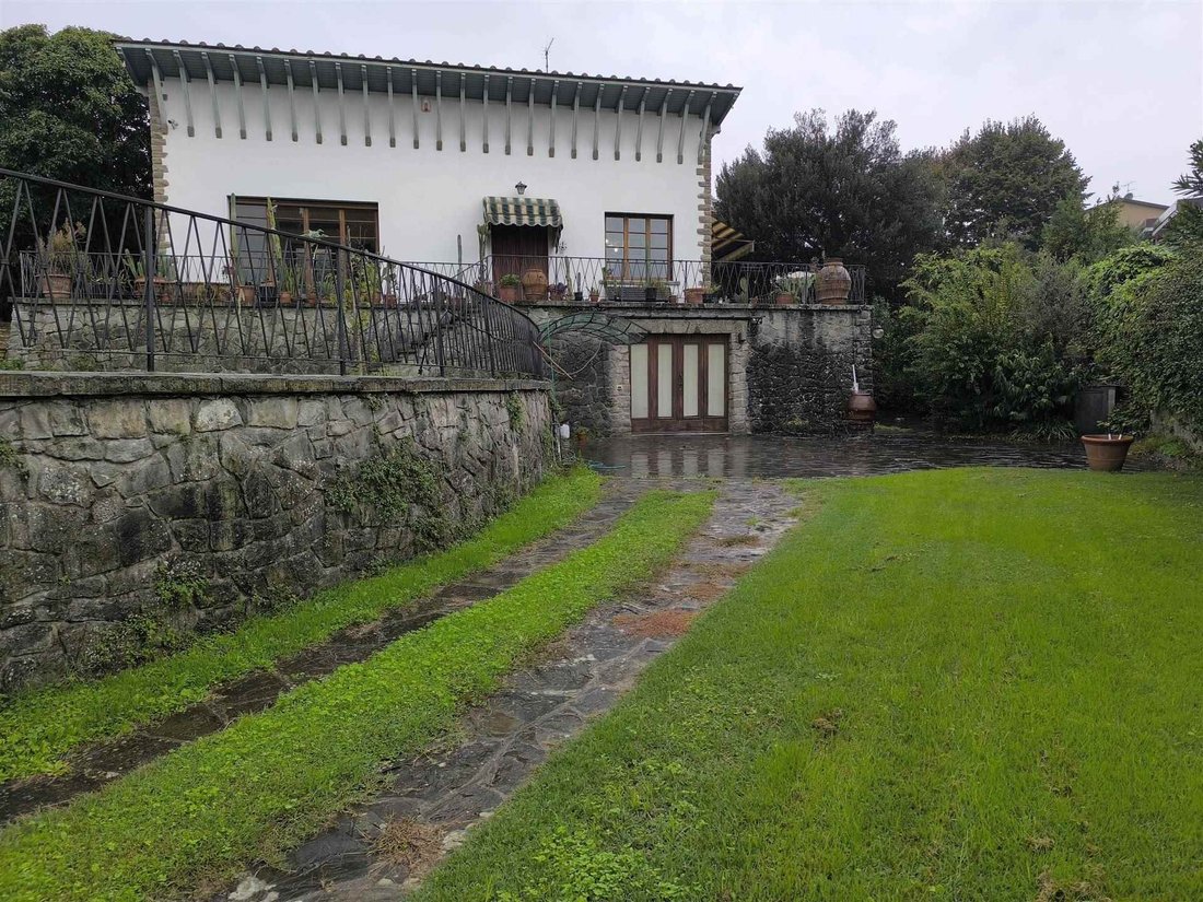 Villa en Lastra a Signa, Toscana, Italia 1 - 14968217