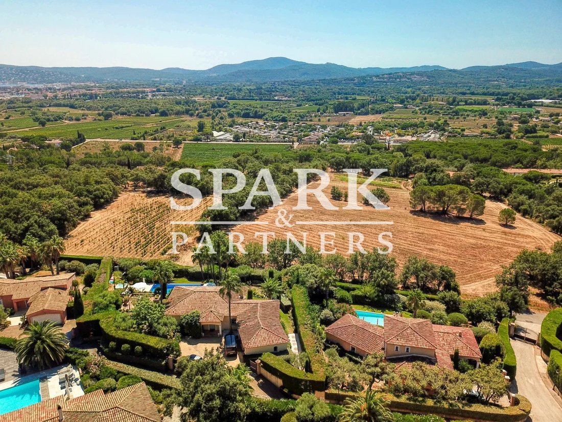 House in Grimaud, Provence-Alpes-Côte d'Azur, France 4 - 12350463