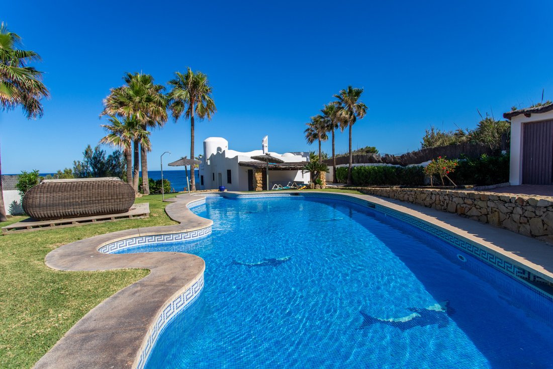 Villa in San Luis de Sabinillas, Andalusia, Spain 4 - 14966602