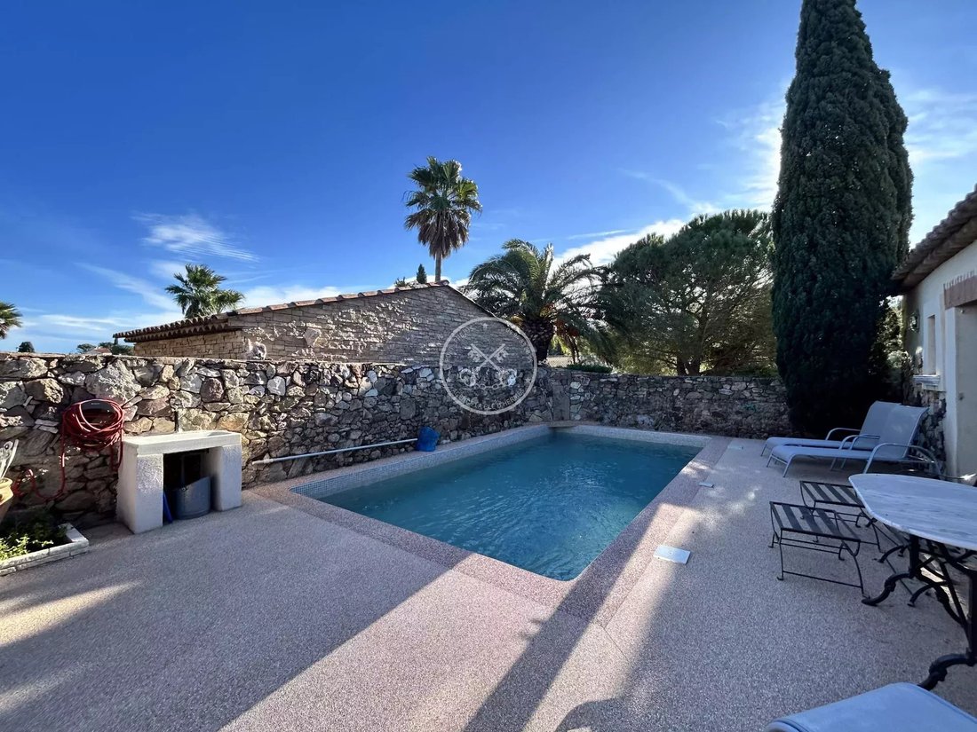 Villa in Ecarts, Roquebrune-sur-Argens, France 1 - 14967659