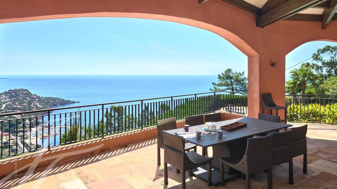 Magnificent Family Home In Théoule Sur Mer, Provence Alpes Côte D'azur ...