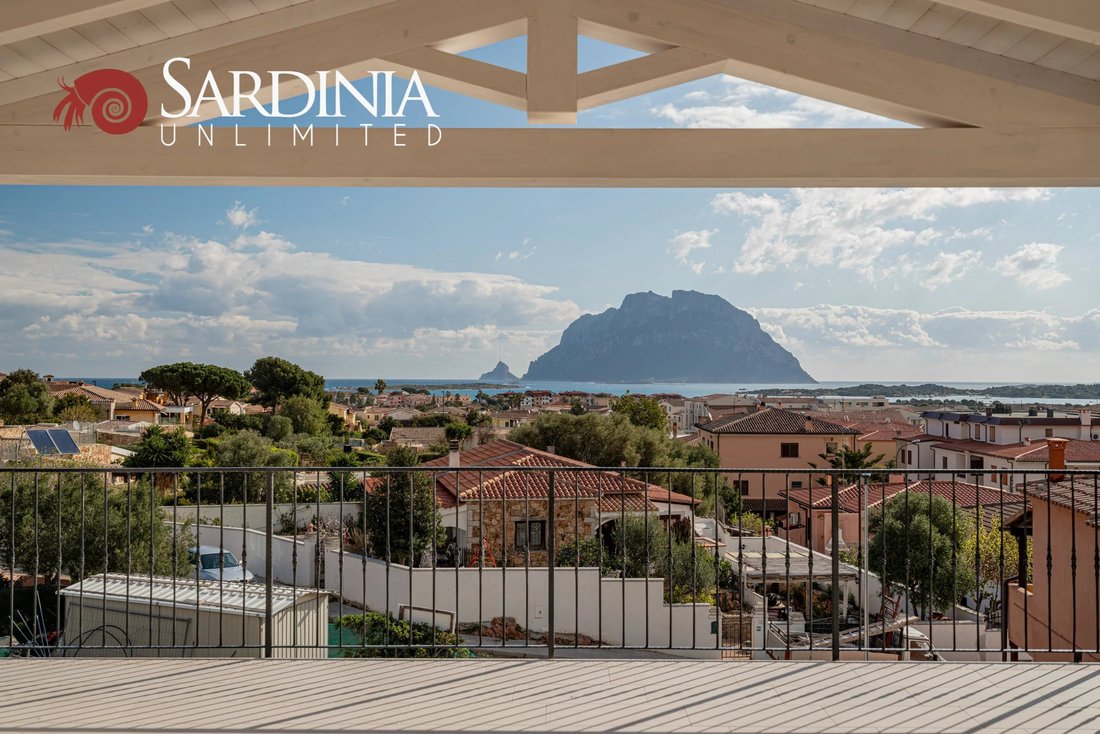 Villa in Loiri Porto San Paolo, Sardinia, Italy 4 - 12705457