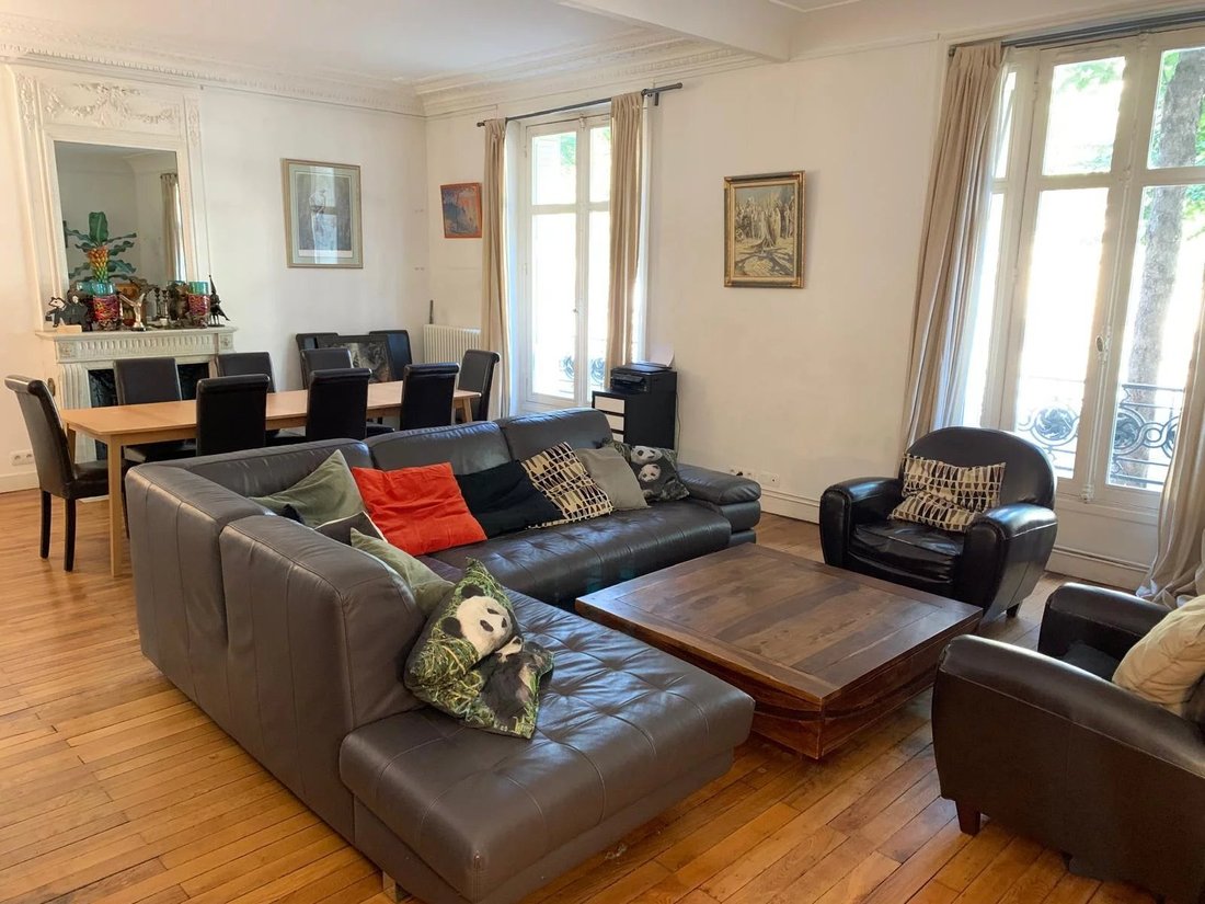 Apartment in Perouses, Paris, Ile-de-France 1 - 14967094