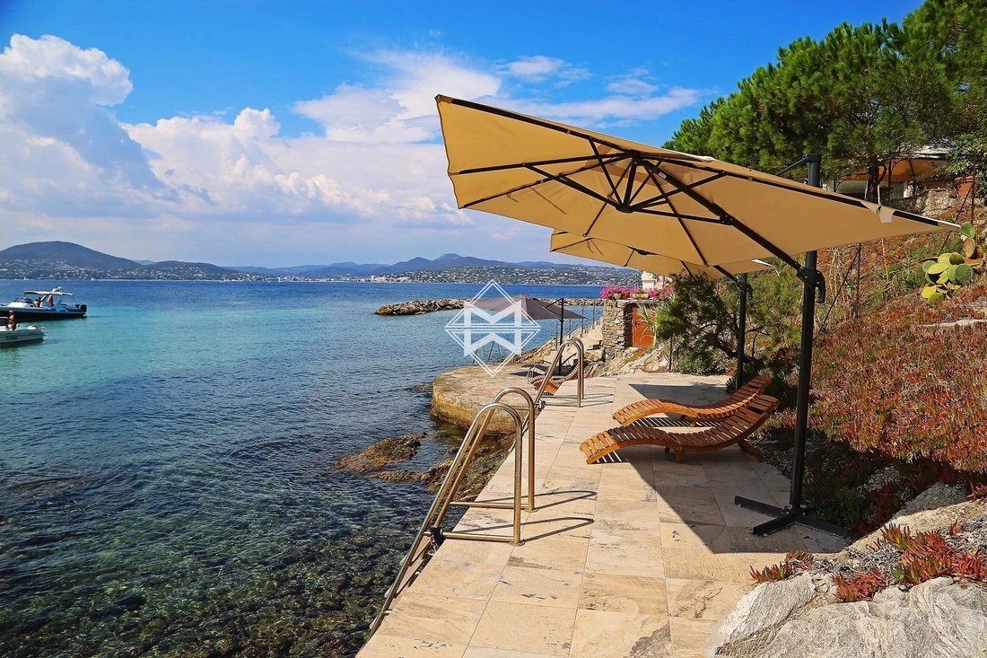 Villa in Zone Est Diffuse, Saint-Tropez, France 4 - 12698354