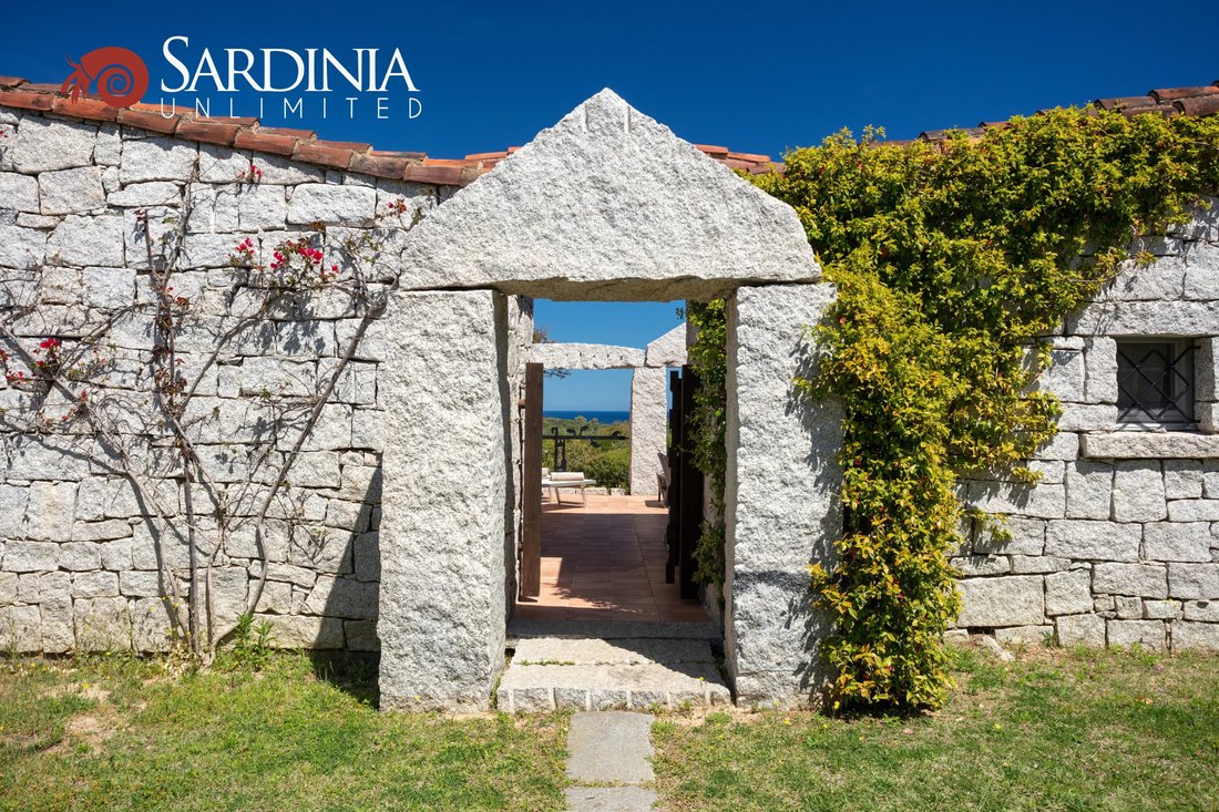 Villa in Castiadas, Sardinia, Italy 2 - 12954503