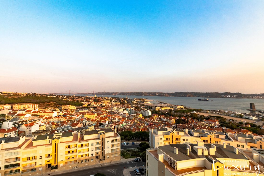 Apartment in Alges, Linda-a-Velha e Cruz Quebrada-Dafundo, Lisbon, Portugal 2 - 14970257