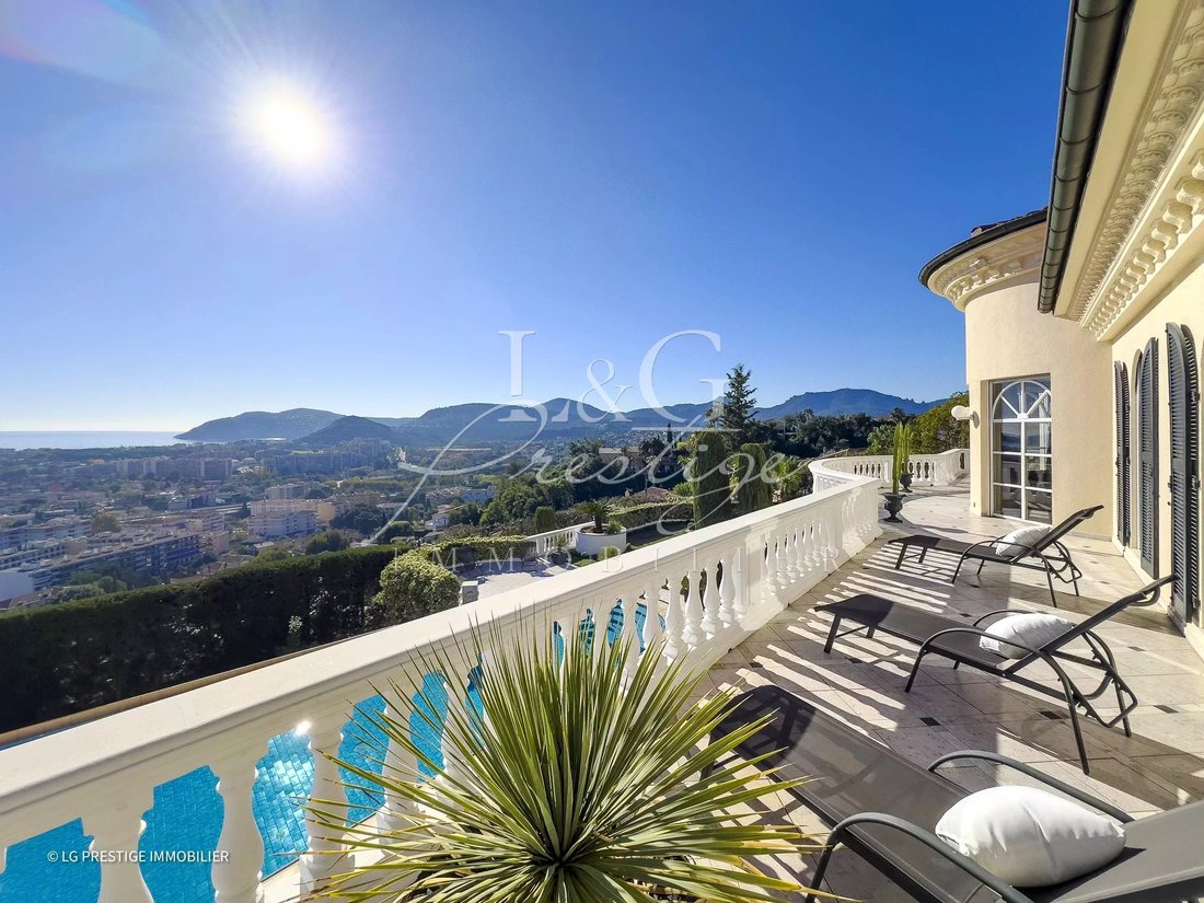 Estate in Cannes Marina-La Roubine, Mandelieu-la-Napoule, France 3 - 14970811