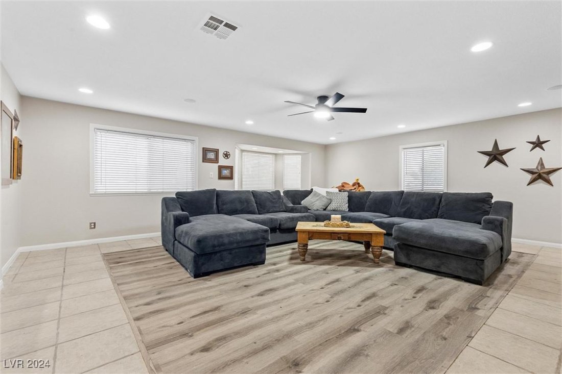 House in Las Vegas, Nevada, United States 5 - 14964349