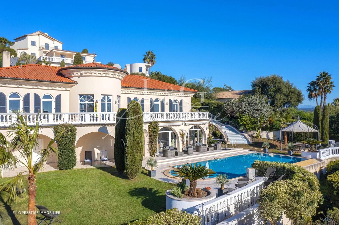 Estate in Cannes Marina-La Roubine, Mandelieu-la-Napoule, France 5 - 14970811