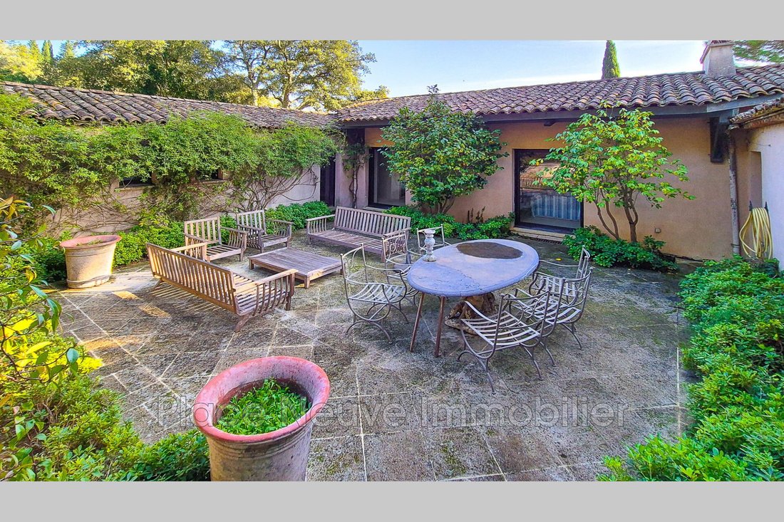 Villa in La Garde-Freinet, Provence-Alpes-Côte d'Azur, France 4 - 14771490