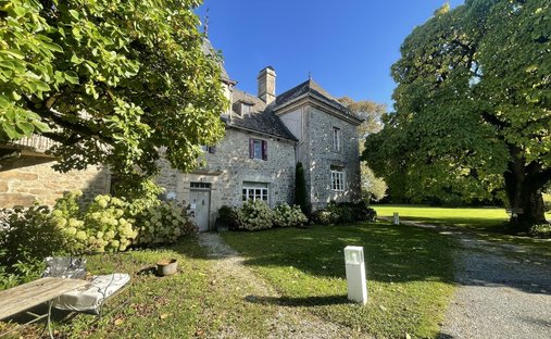 Hautefage, Nouvelle-Aquitaine, France 1