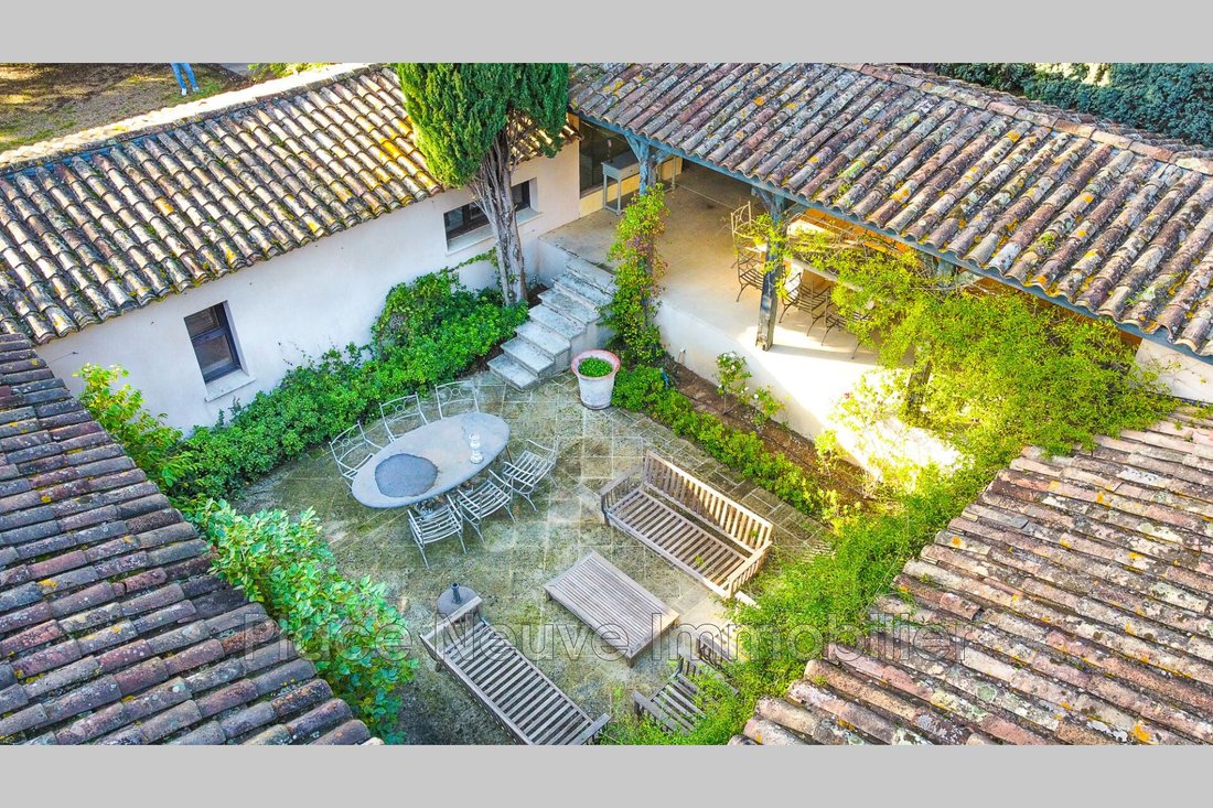 Villa in La Garde-Freinet, Provence-Alpes-Côte d'Azur, France 3 - 14771490