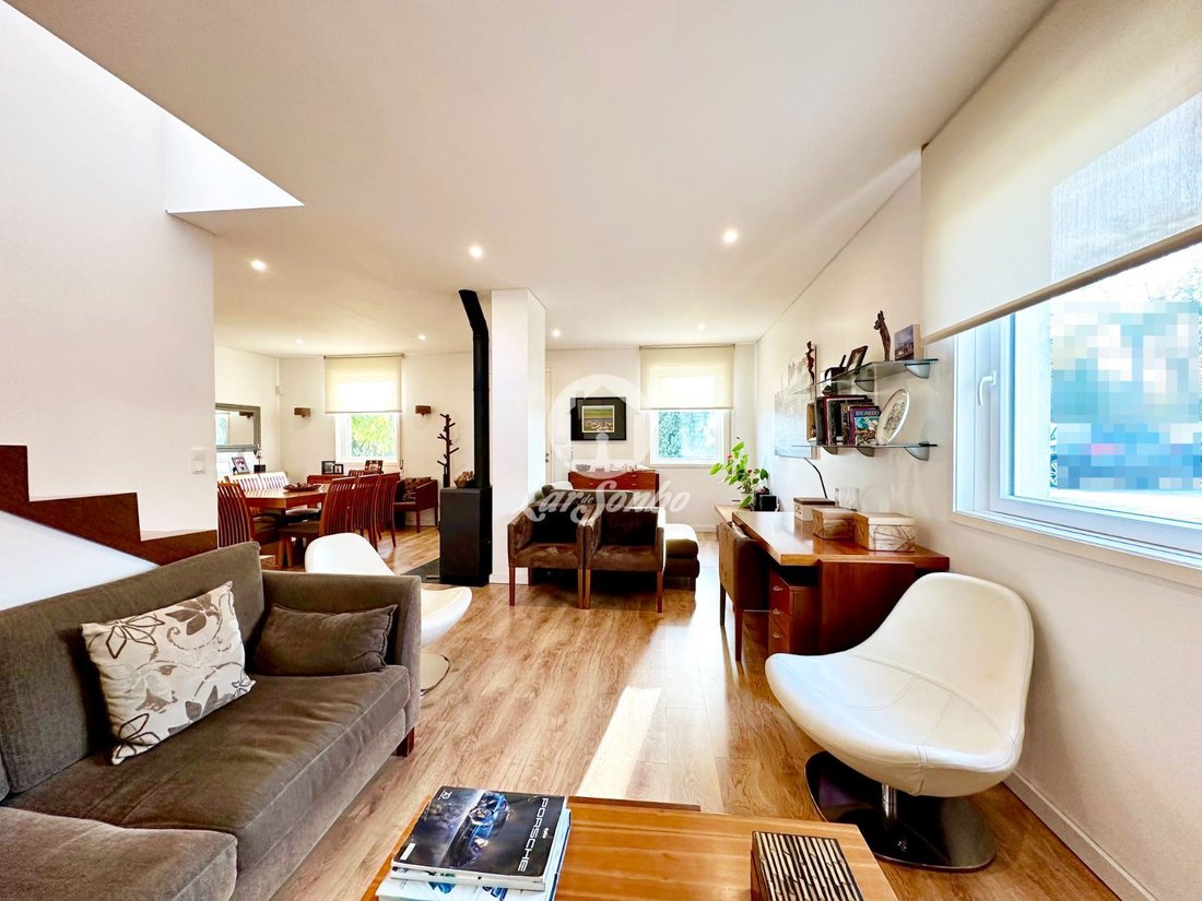 Townhouse in Senhora da Hora, Porto District, Portugal 1 - 14971895