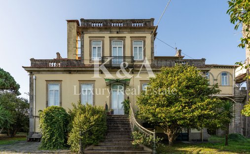 Corps de ferme à Mafamude et Vilar do Paraiso, District de Porto, Portugal 1