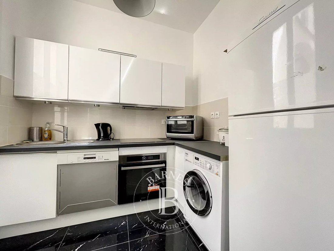 Apartment in Saint Philippe du Roule, Paris 8e Arrondissement, Paris 4 - 14971516