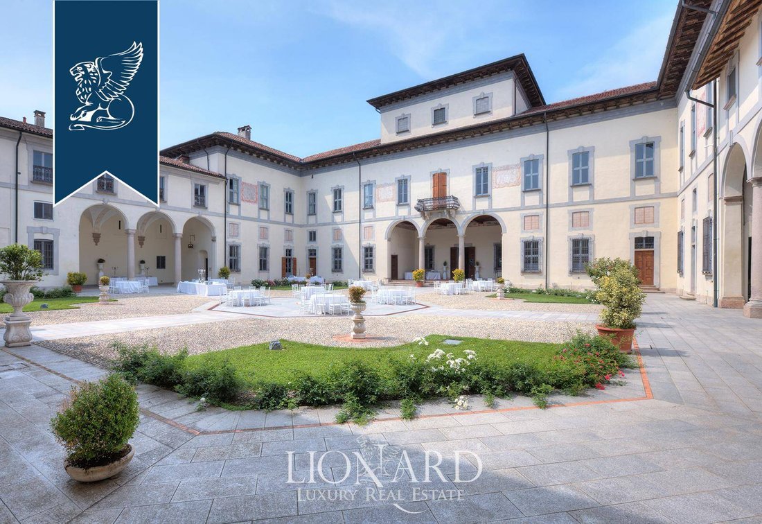 Villa in Turano Lodigiano, Lombardy, Italy 2 - 14972424