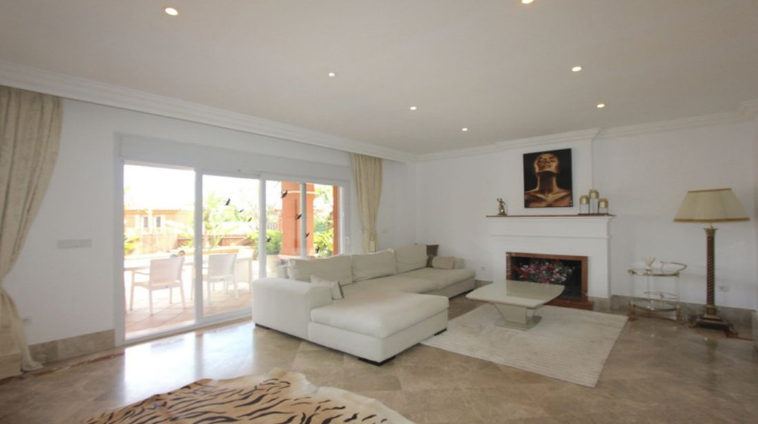 Villa in Marbella, Andalusia, Spain 2 - 14970288