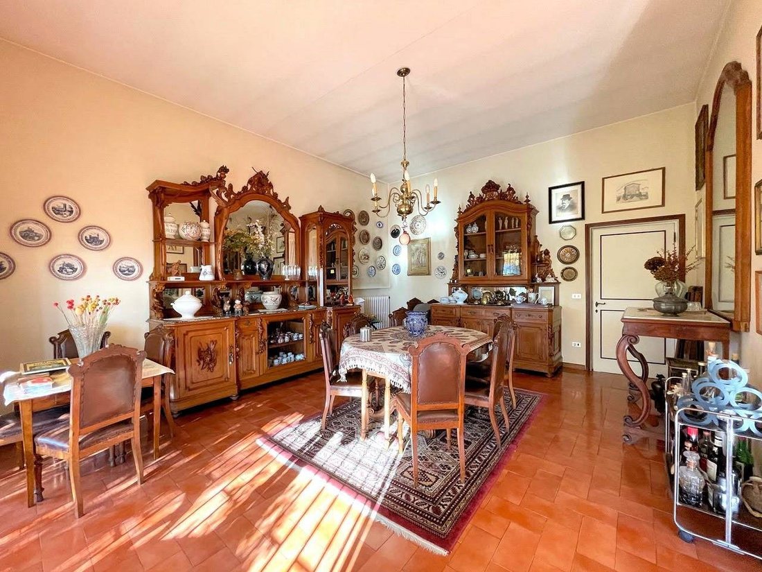 Villa in Uzzano, Tuscany, Italy 3 - 14972669