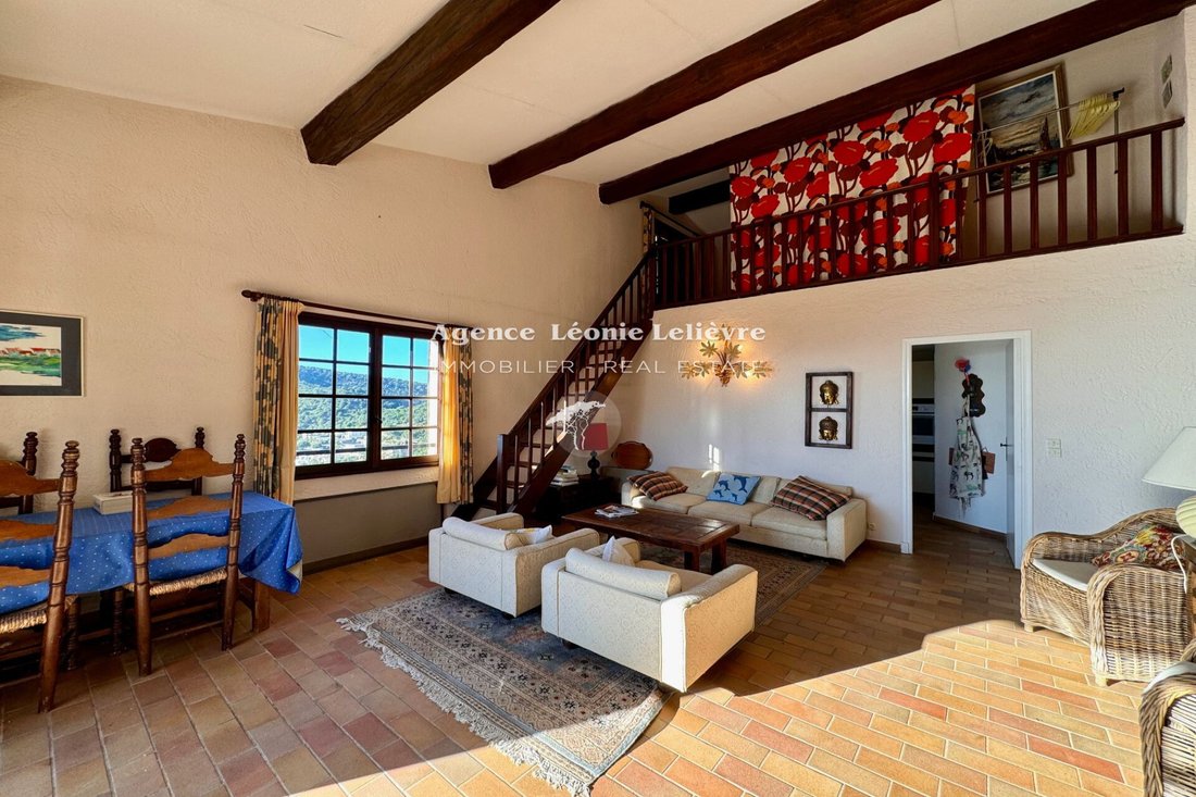 Villa in Les Issambres, Roquebrune-sur-Argens, France 4 - 14971032