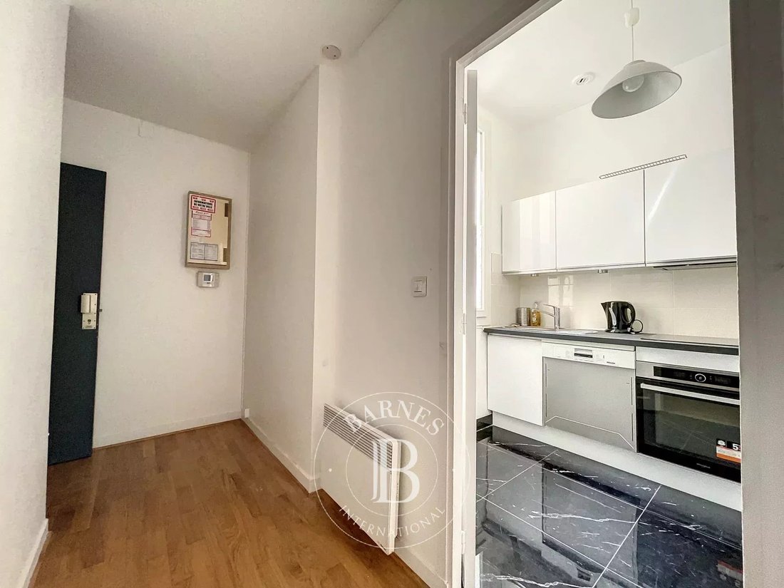 Apartment in Saint Philippe du Roule, Paris 8e Arrondissement, Paris 5 - 14971516