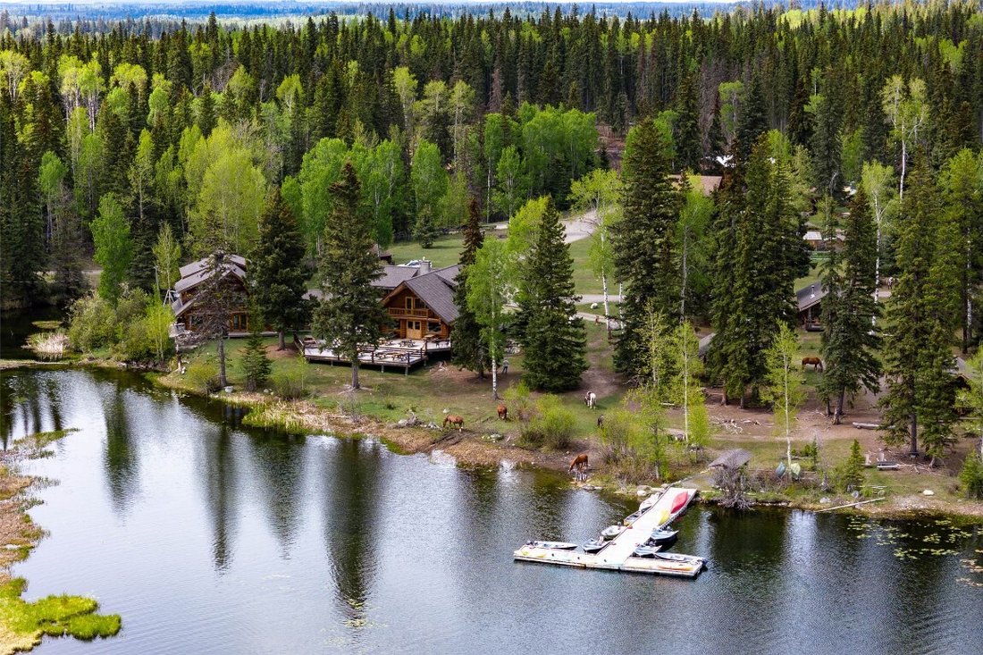 House in Lac la Hache, British Columbia, Canada 2 - 14972641