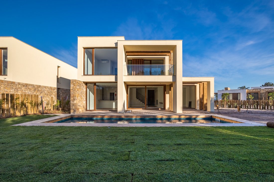 Villa in Vau, Leiria District, Portugal 1 - 14974247
