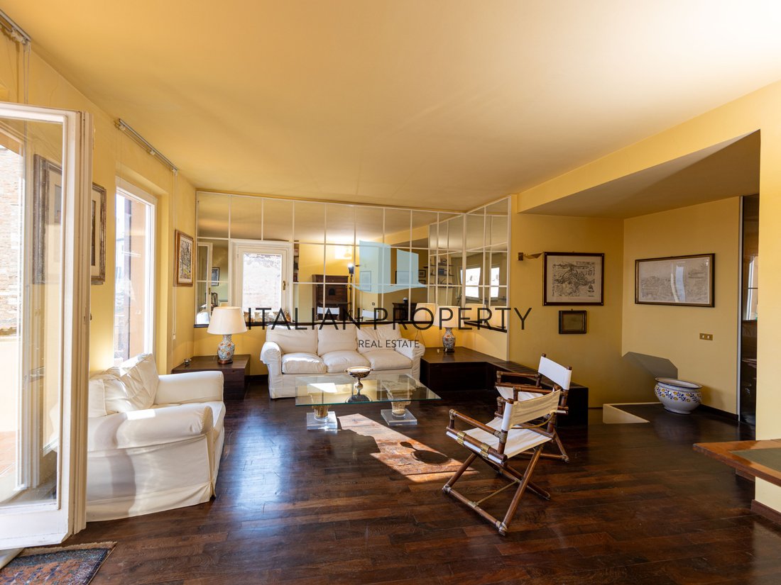 Apartment in Historic Center, Perugia, Italy 3 - 14958183