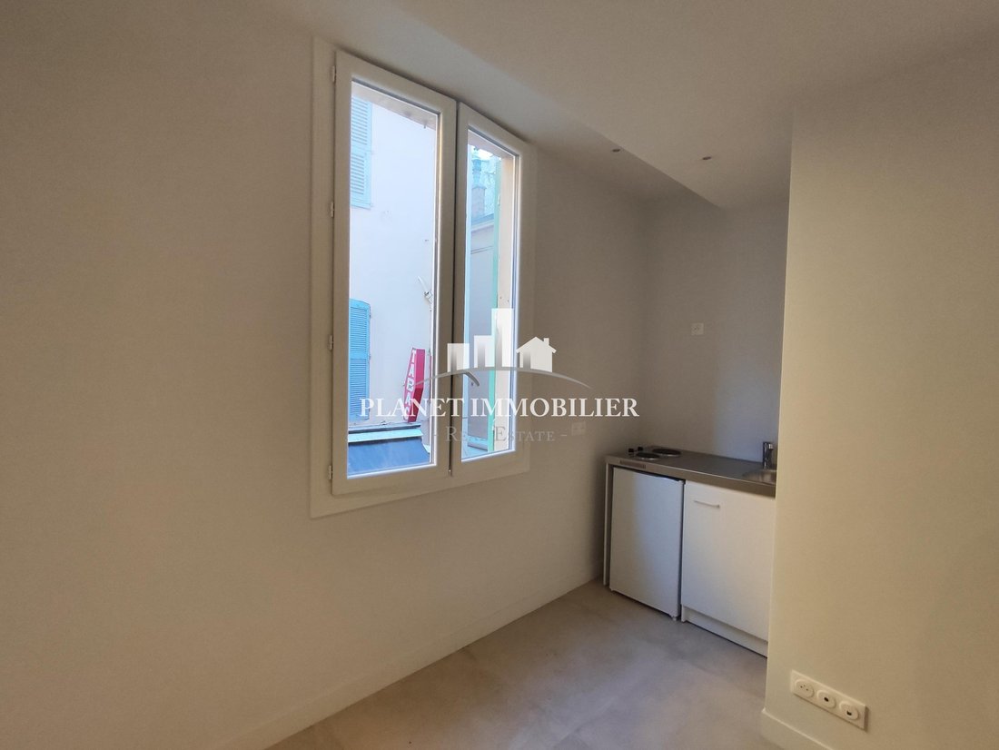 Estate in Cannes, Provence-Alpes-Côte d'Azur, France 2 - 14976229
