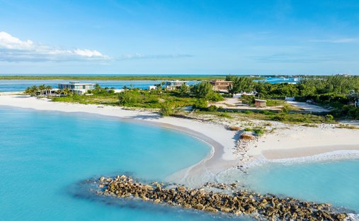 Land in Leeward Settlement, Caicos Islands, Turks and Caicos Islands 1