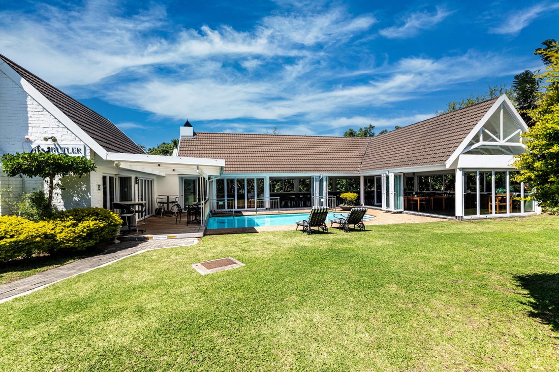 East London, Eastern Cape, South Africa 4 - 14973981
