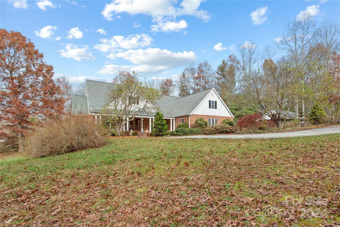 House in Hendersonville, North Carolina, United States 5 - 14711963