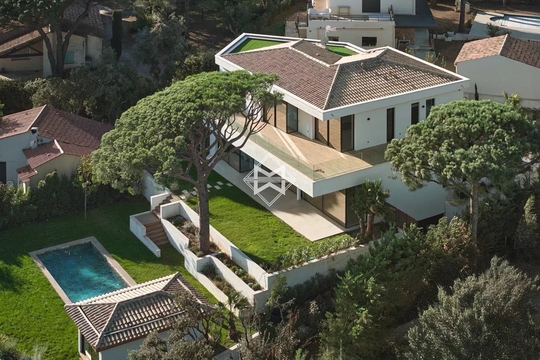 Villa a Nartelle-Noyer-Bellevue-bd dei Sardinaux, Sainte-Maxime, Francia 3 - 12338129