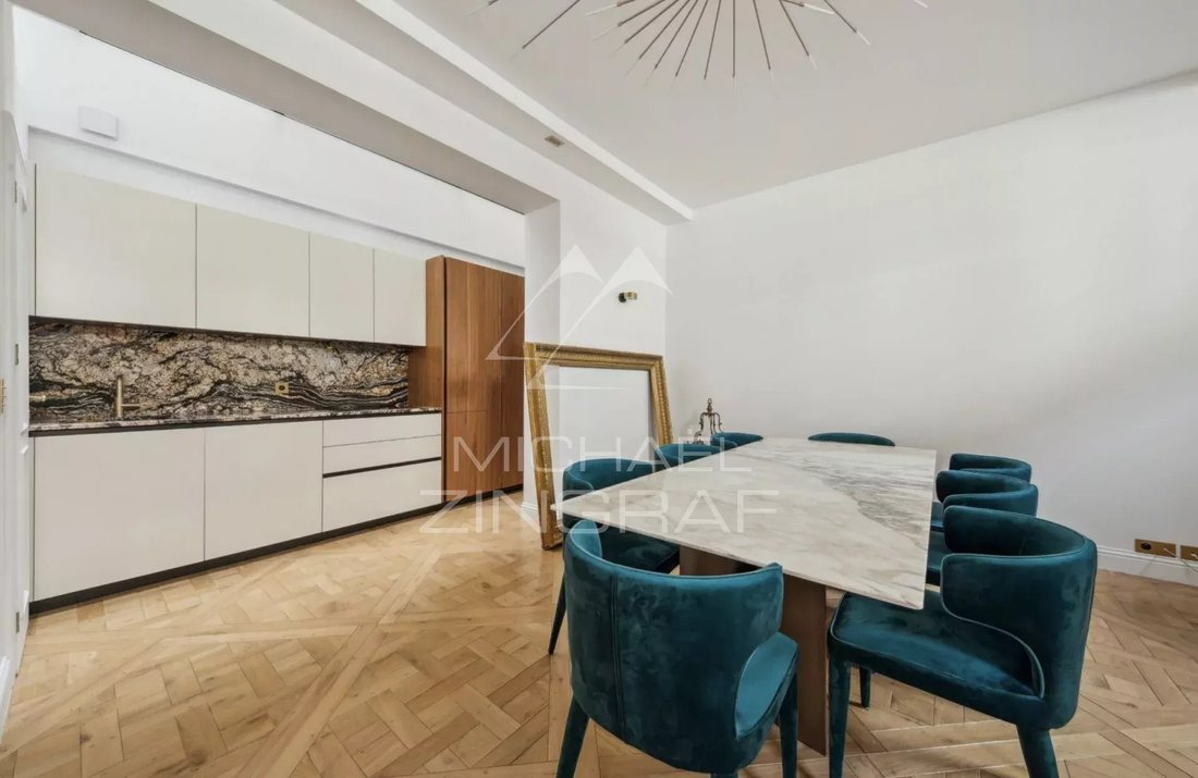 Apartment in Invalides, Paris 7e Arrondissement, Paris 4 - 14975141