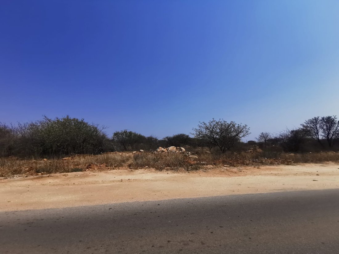 Land in Seshego-A, Limpopo, South Africa 1 - 14973469