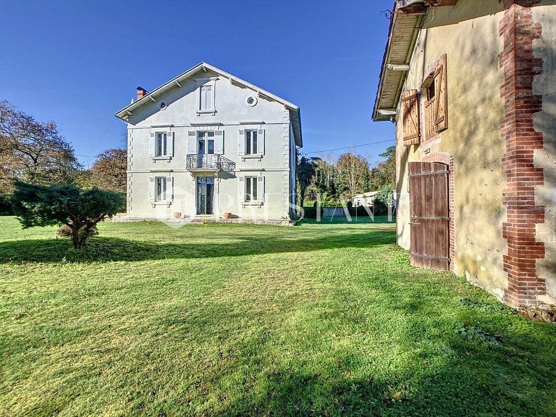 House in Yzosse, Nouvelle-Aquitaine, France 2 - 14976335