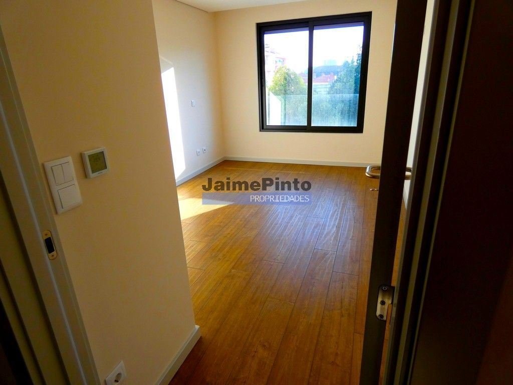 Apartment in Lordelo do Ouro e Massarelos, Porto District, Portugal 5 - 14975703
