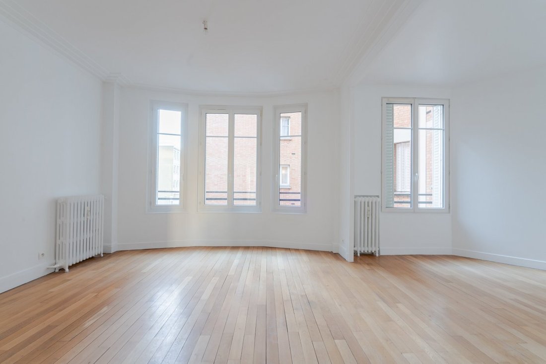 Apartment in Puteaux, Ile-de-France, France 3 - 14978065