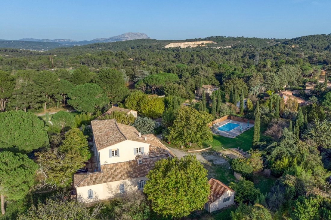Country House in Grand Sud- Aix la Duranne, Aix-en-Provence, France 3 - 14975700