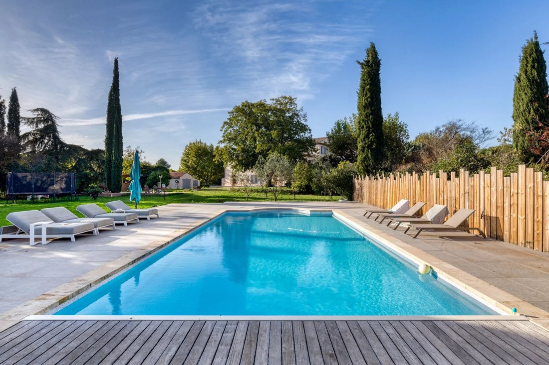 Country House in Grand Sud- Aix la Duranne, Aix-en-Provence, France 2 - 14975700